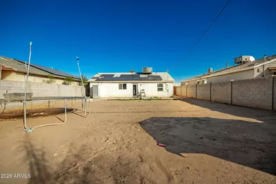 914 S 30th Drive, Phoenix, AZ 85009 - Photo 26