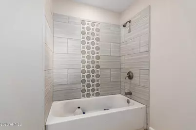 914 S 30th Drive, Phoenix, AZ 85009 - Photo 18