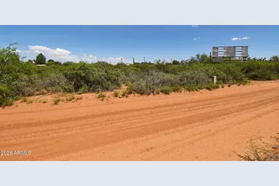 2Xxx N Calle Primero -- #47-49, Huachuca City, AZ 85616 - Photo 16
