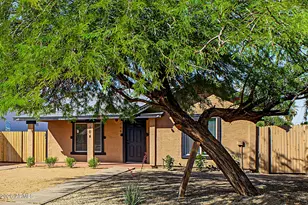 104 E Kinderman Dr, Avondale, AZ 85323 - Photo 10