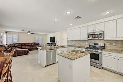 282 W Raven Drive, Chandler, AZ 85286 - Photo 8