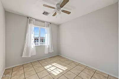 4340 W Clarendon Avenue, Phoenix, AZ 85031 - Photo 18