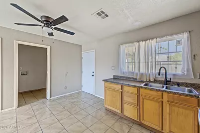 4340 W Clarendon Avenue, Phoenix, AZ 85031 - Photo 10
