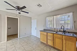 4340 W Clarendon Ave, Phoenix, AZ 85031 - Photo 10