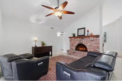 694 E Washington Avenue, Gilbert, AZ 85234 - Photo 22