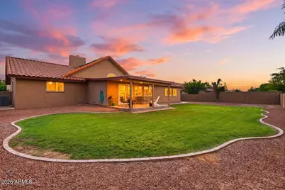 694 E Washington Avenue, Gilbert, AZ 85234 - Photo 2