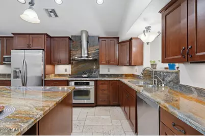 694 E Washington Avenue, Gilbert, AZ 85234 - Photo 30