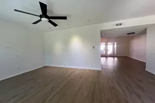 5132 N 82nd St, Scottsdale, AZ 85250 - Photo 2