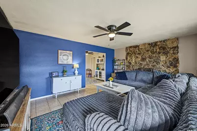 1642 W Kristal Way, Phoenix, AZ 85027 - Photo 4