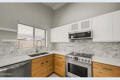 16640 W Statler Street, Surprise, AZ 85388 - Photo 6