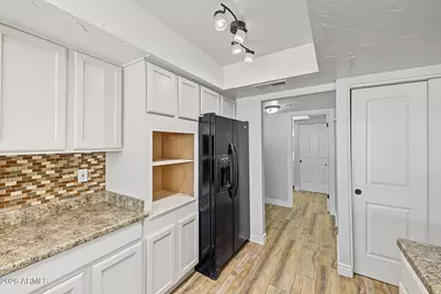 7846 N 47th Avenue, Glendale, AZ 85301 - Photo 16