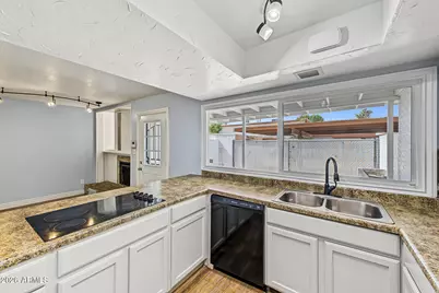 7846 N 47th Avenue, Glendale, AZ 85301 - Photo 14