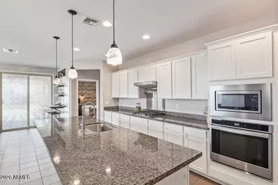 2238 W Emrie Avenue, San Tan Valley, AZ 85144 - Photo 8