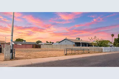 4822 W Almeria Road #93, Phoenix, AZ 85035 - Photo 2