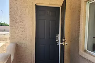 526 S Mesa Dr, Mesa, AZ 85210 - Photo 6