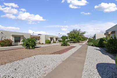 17241 N 106th Avenue, Sun City, AZ 85373 - Photo 4