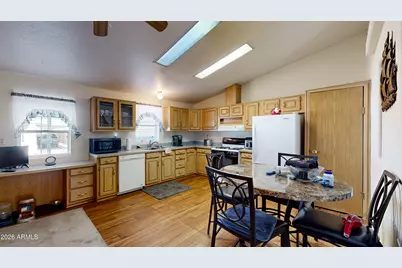 7810 W Peoria Avenue #82, Peoria, AZ 85345 - Photo 8