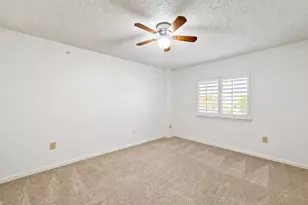 10330 W Thunderbird Blvd, Sun City, AZ 85351 - Photo 8
