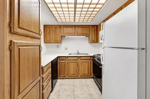 10330 W Thunderbird Blvd, Sun City, AZ 85351 - Photo 6
