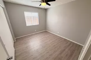 6527 N 67th Ave, Glendale, AZ 85301 - Photo 10
