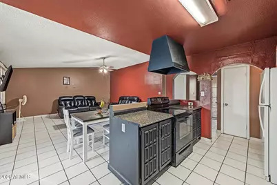 6827 W Holly Street, Phoenix, AZ 85035 - Photo 10