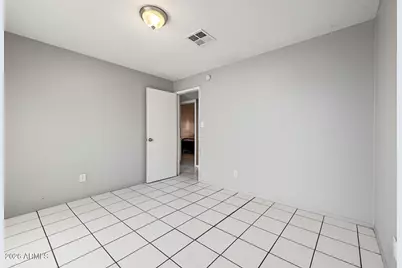 6827 W Holly Street, Phoenix, AZ 85035 - Photo 16