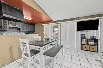 6827 W Holly Street, Phoenix, AZ 85035 - Photo 8