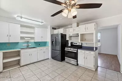 11117 W Florida Avenue, Youngtown, AZ 85363 - Photo 4