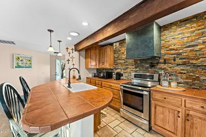 1070 N Mustang Trail, Wickenburg, AZ 85390 - Photo 10