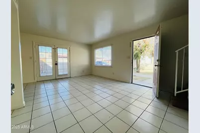 6713 W Devonshire Avenue, Phoenix, AZ 85033 - Photo 8