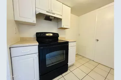 6713 W Devonshire Avenue, Phoenix, AZ 85033 - Photo 4