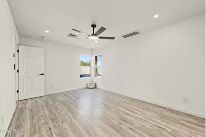 9809 N 67th Drive, Peoria, AZ 85345 - Photo 20