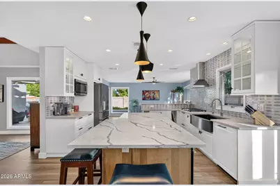 5711 N 73rd Street, Scottsdale, AZ 85250 - Photo 16