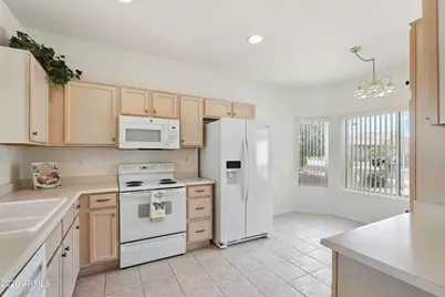 16269 W Starry Sky Drive, Surprise, AZ 85374 - Photo 6