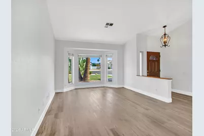 944 N Owl Circle, Gilbert, AZ 85234 - Photo 8