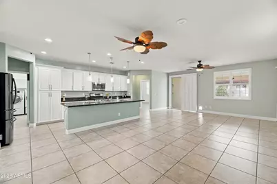 7202 W Southgate Avenue, Phoenix, AZ 85043 - Photo 12