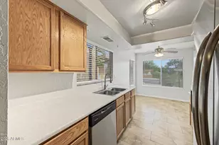 5144 E Holly St, Phoenix, AZ 85008 - Photo 10