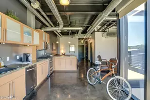 4020 N Scottsdale Rd, Scottsdale, AZ 85251 - Photo 1