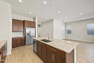 19004 W Cortez Street, Surprise, AZ 85388 - Photo 4