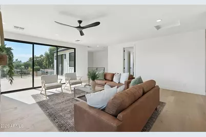 3816 E Whitton Avenue, Phoenix, AZ 85018 - Photo 18