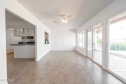 10740 W Tropicana Circle, Sun City, AZ 85351 - Photo 16