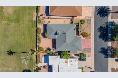 10740 W Tropicana Circle, Sun City, AZ 85351 - Photo 2