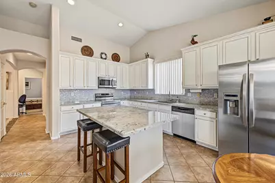 7407 S 25th Drive, Phoenix, AZ 85041 - Photo 8
