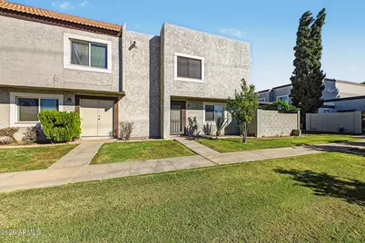 6818 S Jentilly Lane, Tempe, AZ 85283 - Photo 2