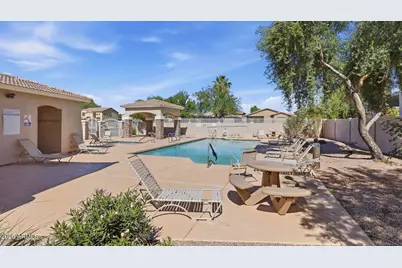 224 W Teakwood Place, Chandler, AZ 85248 - Photo 2