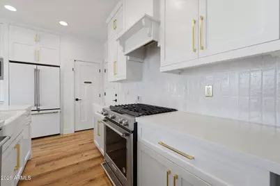 8611 E Fox Street, Mesa, AZ 85207 - Photo 12