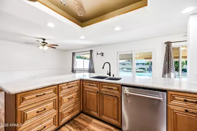 9415 W Garnette Drive, Sun City, AZ 85373 - Photo 16
