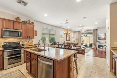 7348 W Red Hawk Drive, Peoria, AZ 85383 - Photo 2