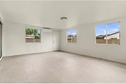 8420 N 55th Avenue, Glendale, AZ 85302 - Photo 14