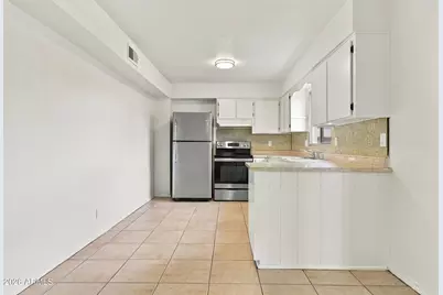 8420 N 55th Avenue, Glendale, AZ 85302 - Photo 10